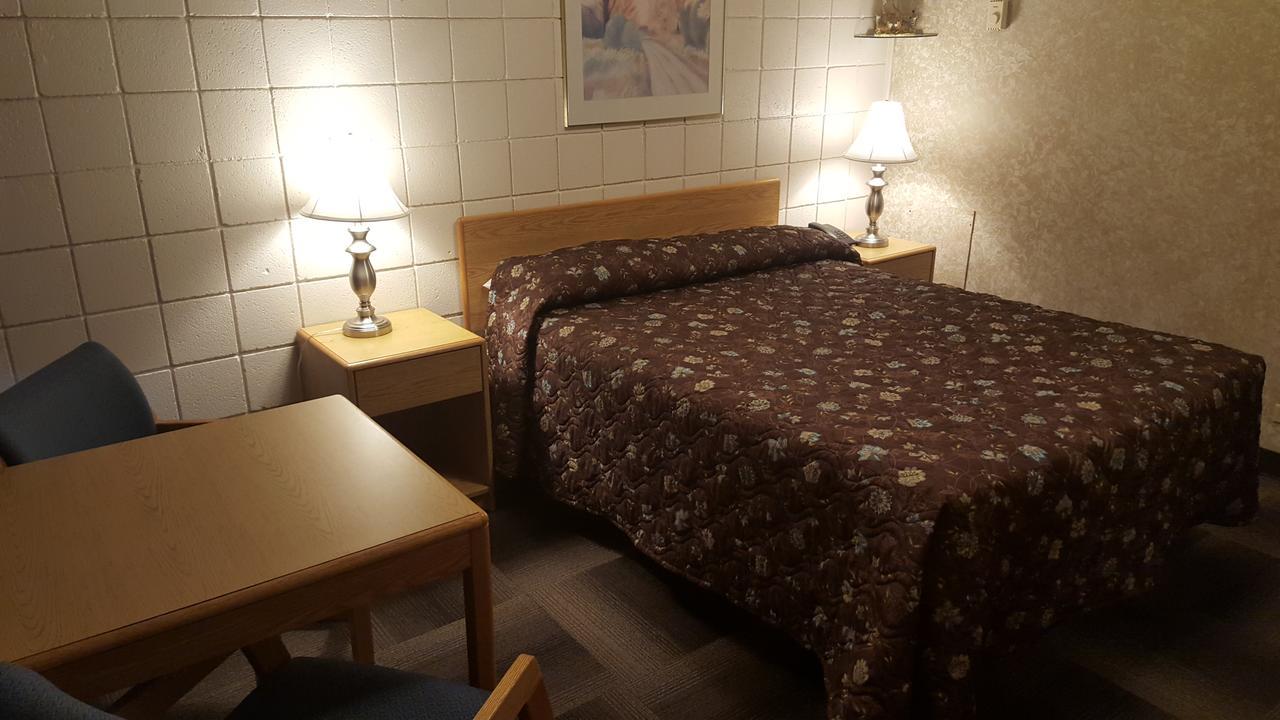 سويفت كورنت Safari Inn Motel المظهر الخارجي الصورة